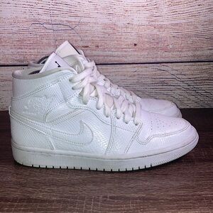 Pre Owned Air Jordan 1 Mid Snake Skin White Woman's 7.5